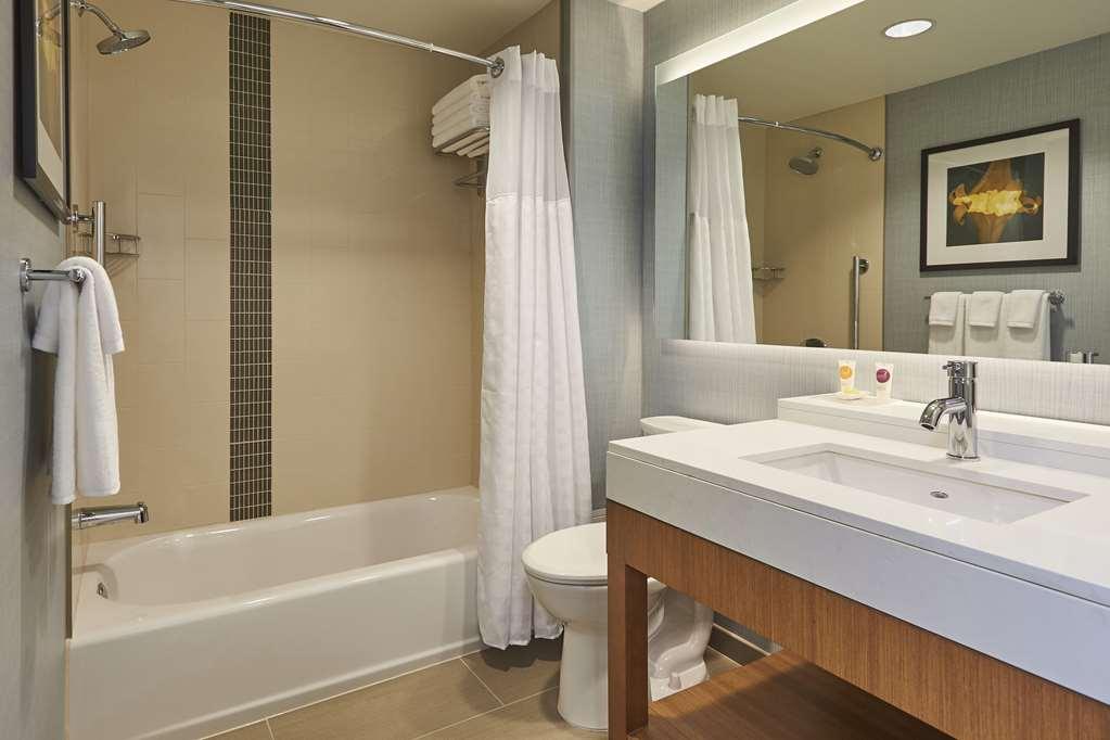 Hyatt Place Toronto/Mississauga Centre Room photo